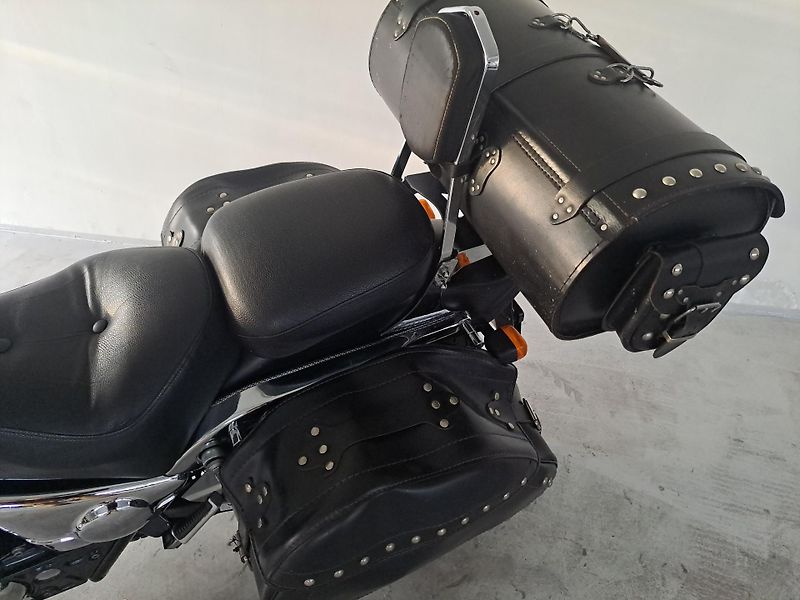 Suzuki VZ 800 Marauder - fotka 13 z 19
