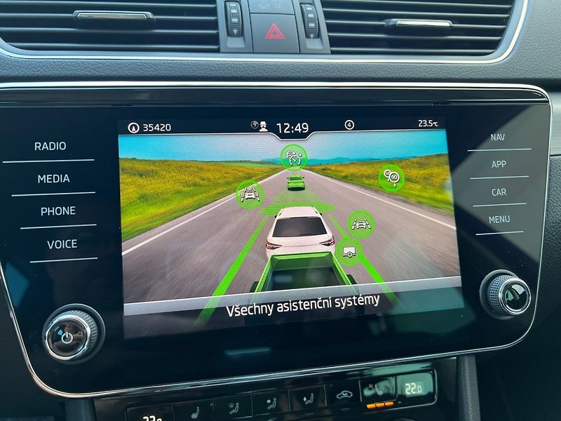 Škoda Superb (2023) Style 2.0TDI 110KW DSG! Tažné! - fotka 35 z 45