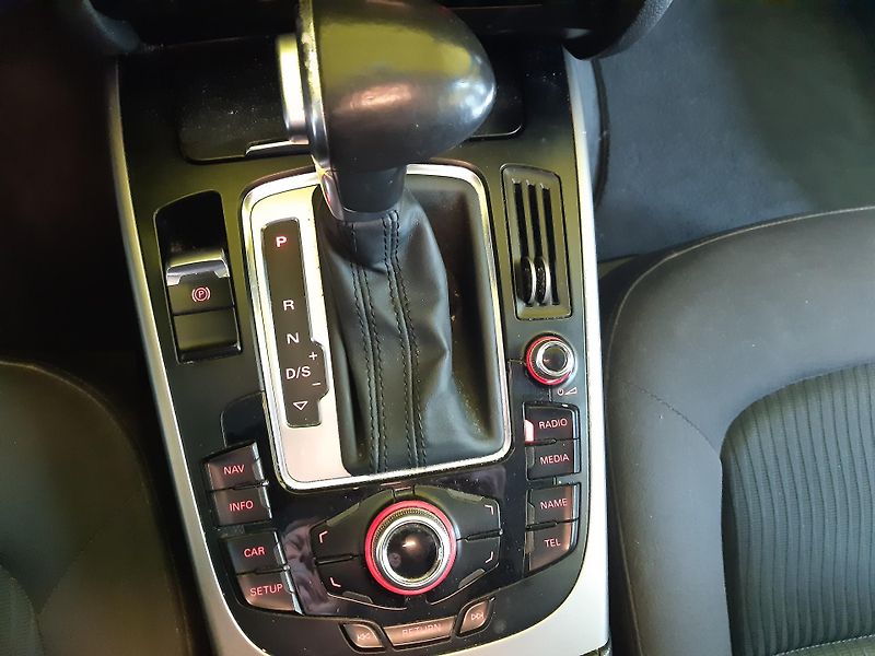 Audi A4 2.0 TDI AVANT NAVI DIGIKLIMA - fotka 11 z 21