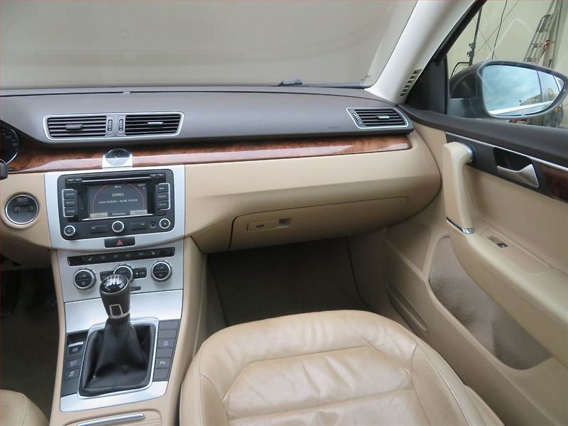 Volkswagen Passat (2013) 2.0 TDI, Navi, Tempomat - fotka 8 z 16