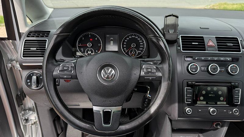 Volkswagen Touran (2014) 2.0TDi 130kW *Tažné*Navi*DSG* - fotka 12 z 24