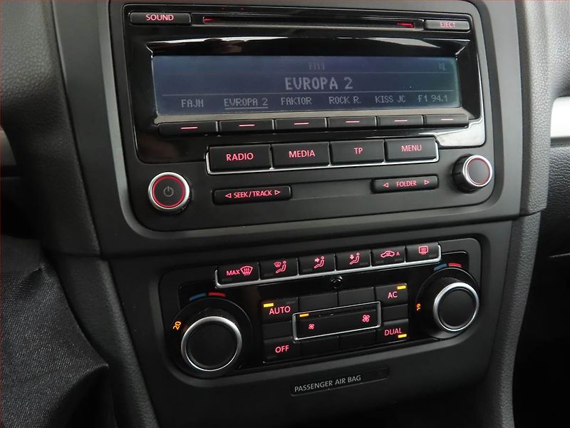Volkswagen Golf (2012) 1.2 TSI, Tempomat - fotka 12 z 14