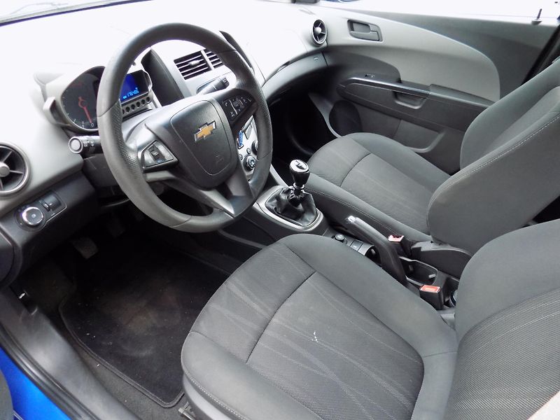 Chevrolet Aveo (2012) 1.2 16V - fotka 9 z 12