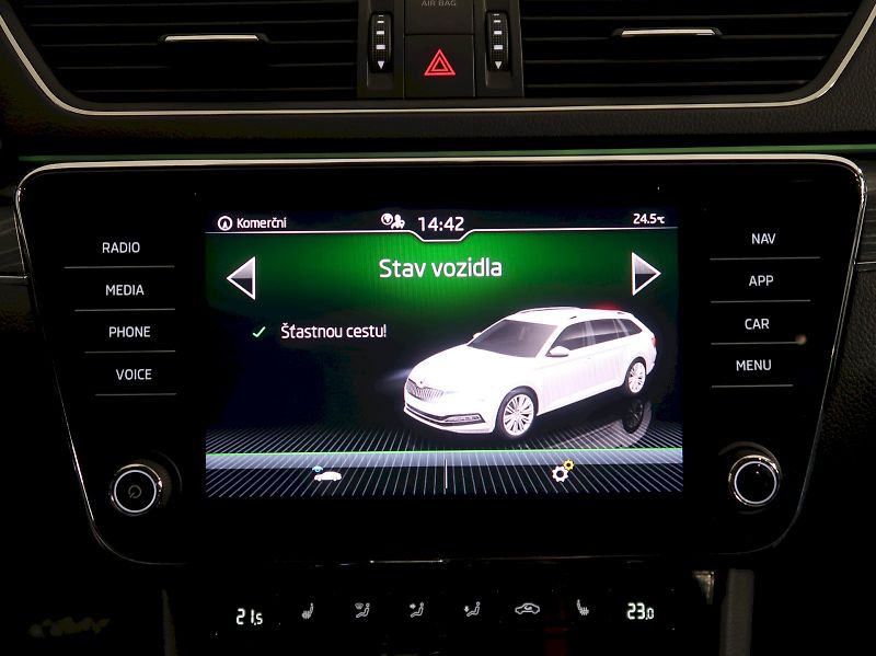 Škoda Superb (2021) STYLE  1.5TSI 110KW DSG - fotka 28 z 39