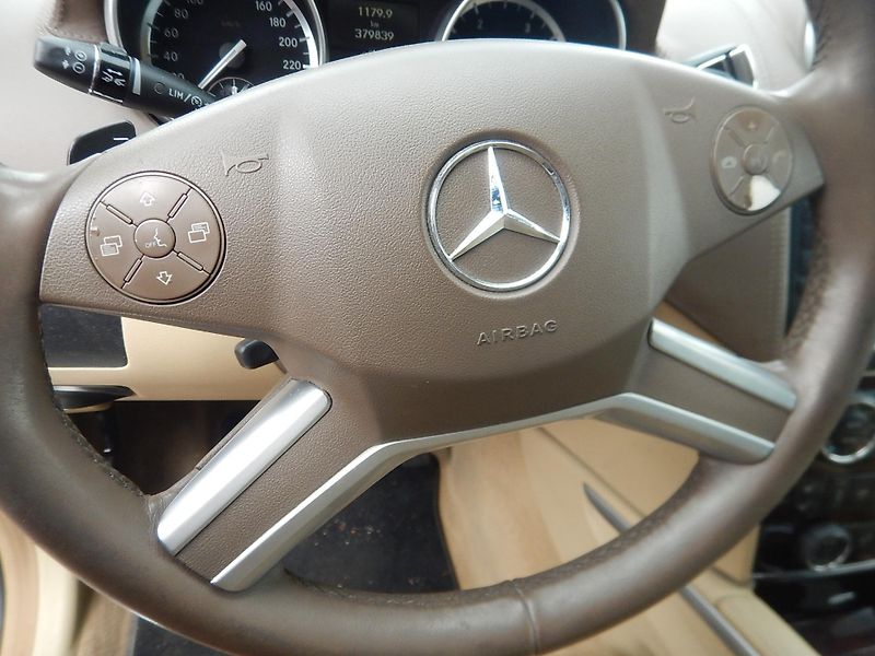 Mercedes-Benz GL 450 CDI 4MATIC, ČR, 7 MÍST - fotka 22 z 30