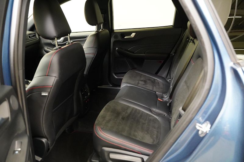 Ford Kuga - fotka 23 z 24