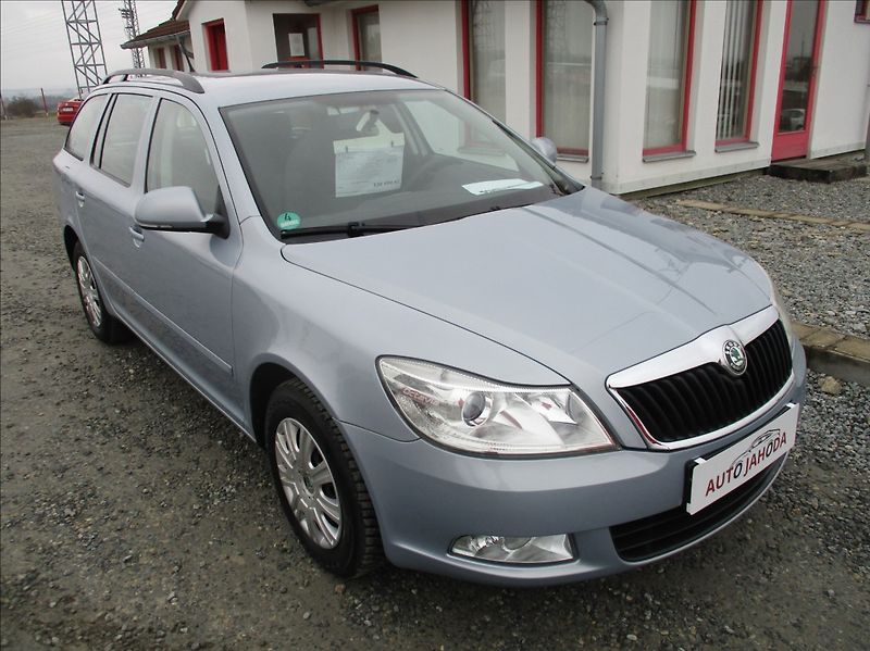 Škoda Octavia 1,2 TSI, serviska, aut. klima, - fotografie inzerátu