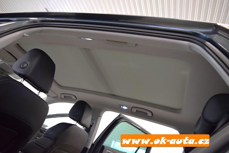 Škoda Superb 1.4 TSI iV LAURIN & KLEMENT  - fotka 26 z 77
