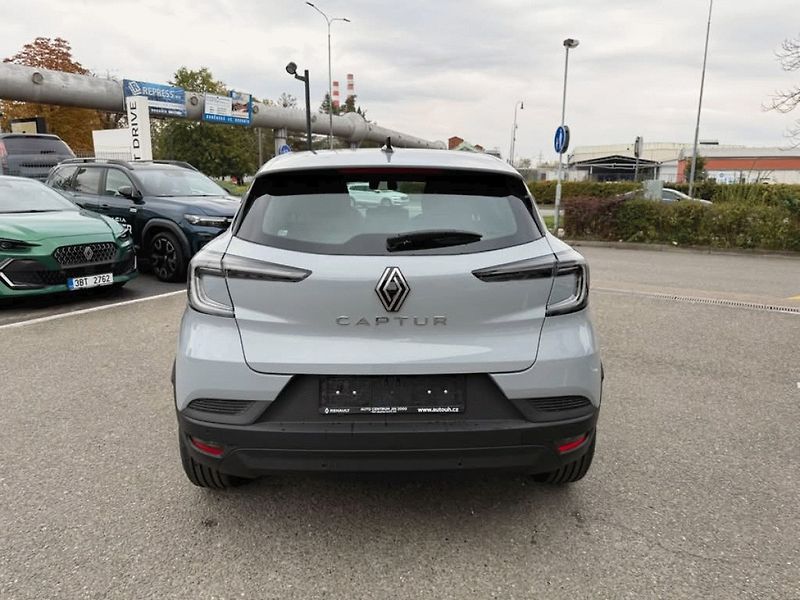 Renault Captur (2026) evolution TCe 115 - fotka 7 z 24