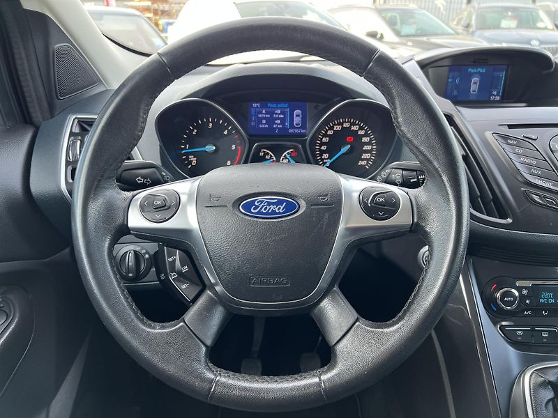 Ford Kuga 2.0TDCi 4x4 TEMPOMAT KLIMA ALU - fotka 15 z 41