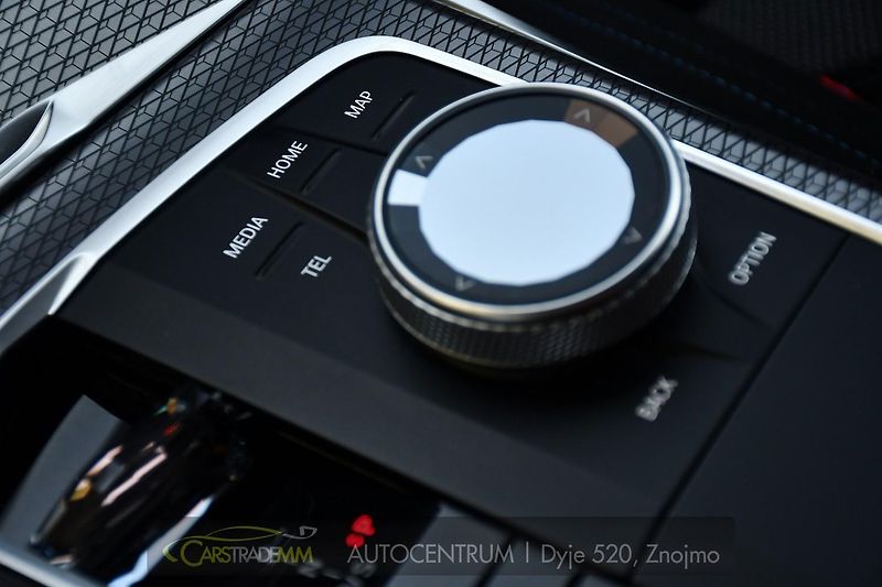 BMW Řada 3 320d xDrive M-SPORT ČR HUD DCC - fotka 36 z 58