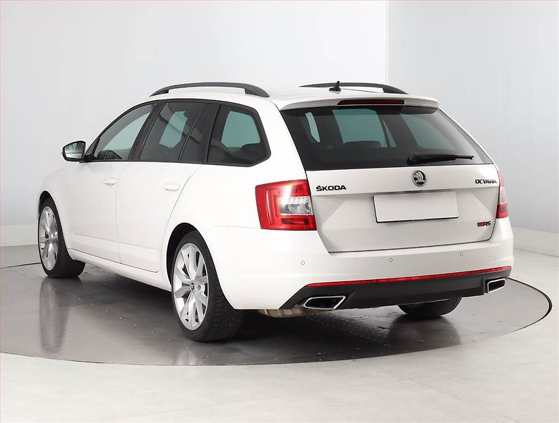 Škoda Octavia (2015) RS 2.0 TDI, Serv.kniha, Navi - fotka 4 z 21