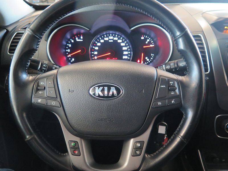 Kia Sorento (2013) 2.2CRDi,4x4,kamera,tažné - fotka 7 z 28