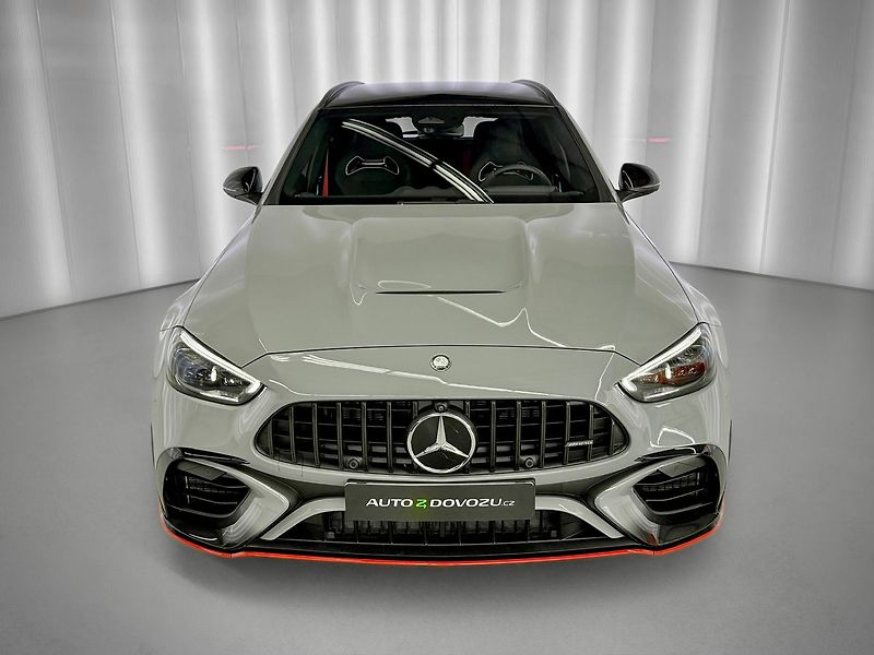 Mercedes-Benz Třídy C E PERFORMANCE 4M+ AMG F1 EDITI - fotka 3 z 32