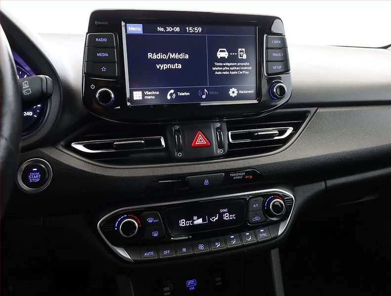 Hyundai i30 (2023) 1.0 T-GDI, Automat, Serv.kniha - fotka 10 z 17