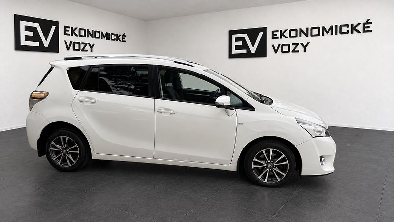 Toyota Verso (2014) 2.0DID,ČR,7 MÍST,2 MAJITEL - fotka 6 z 32