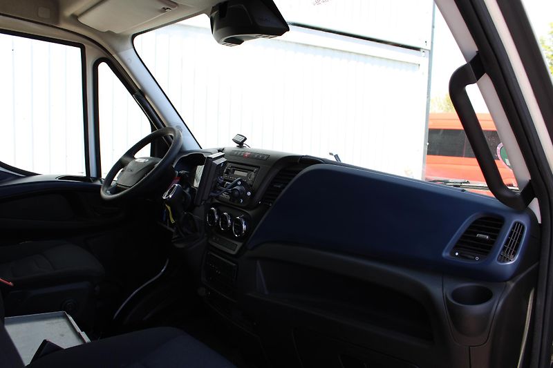 Iveco Daily 72C210 3,0 Hi-Matic Mrazák- 30 - fotka 14 z 28