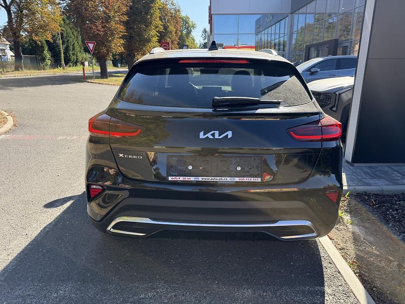 Kia XCeed 1.6 T-GDi Exclusive 7DCT - fotka 9 z 10
