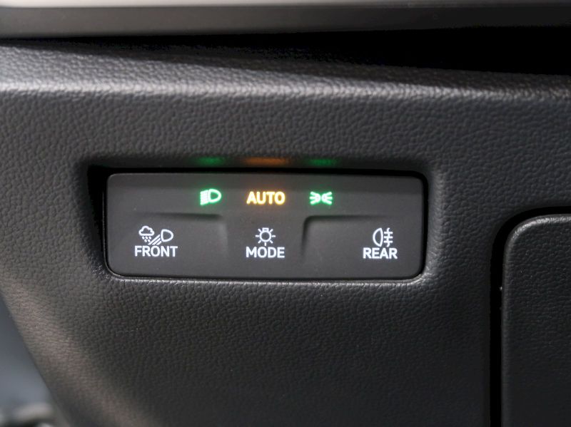 Škoda Superb (2026) SPORTLINE 2.0TDI 142KW 4x4 DSG - fotka 41 z 46