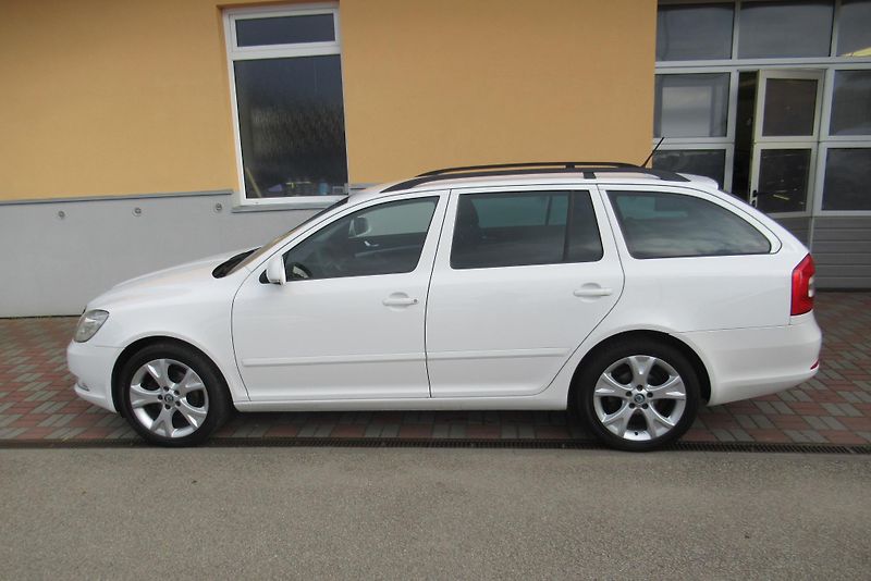 Škoda Octavia 1.6 TDi ELEGANCE AUT. KLIMA - fotka 6 z 20