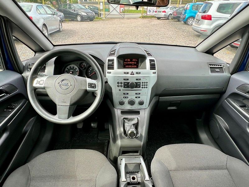 Opel Zafira (2009) 1.6i 110 kW CNG - fotka 11 z 19
