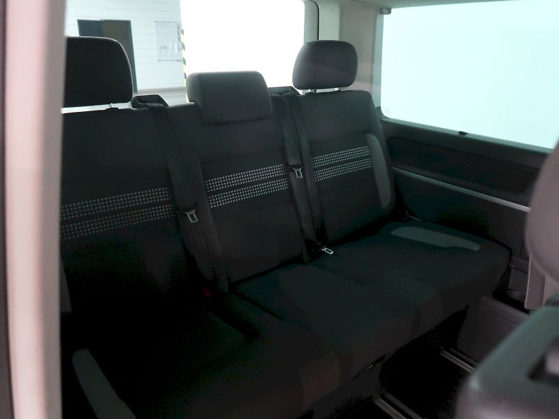 Volkswagen Multivan (2013) LIFE 2.0TDI 132KW 7MÍST - fotka 16 z 30