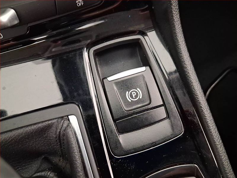 BMW Řada 2 (2018) 218i Gran Tourer, Automat - fotka 17 z 22