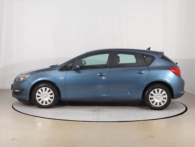 Opel Astra (2014) 1.4 16V, Serv.kniha, Tempomat - fotka 3 z 16