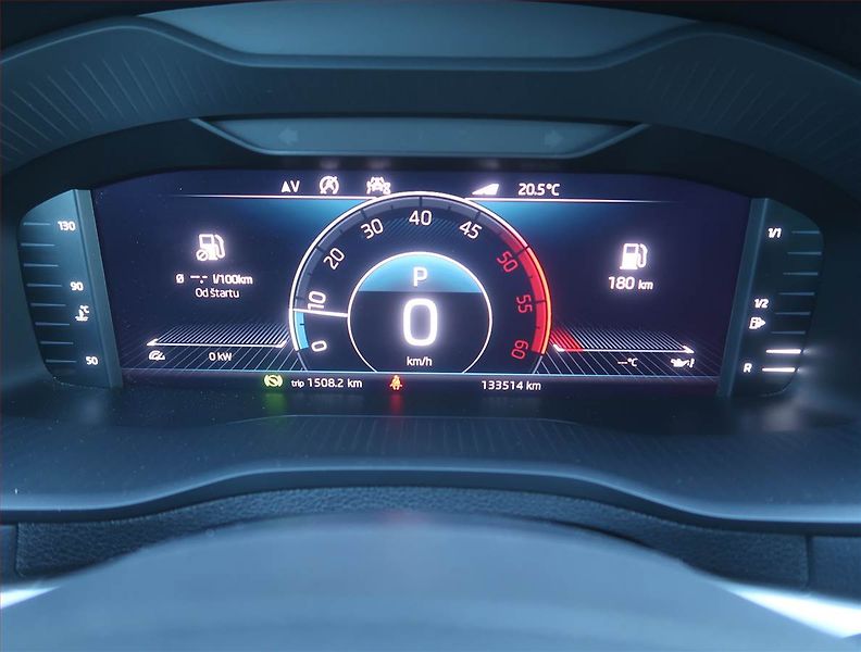 Škoda Karoq (2019) 2.0 TDI - fotka 11 z 18