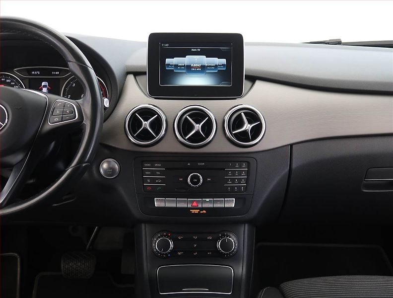 Mercedes-Benz Třídy B (2017) B 180 CDI, Automat, Serv.kniha - fotka 12 z 22