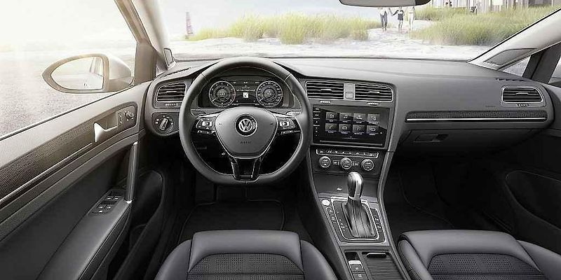 Volkswagen Golf.