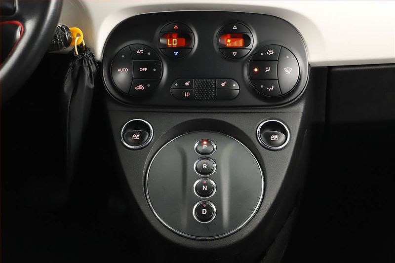 Fiat 500e (2015) 24 kWh, Automat, Tempomat - fotka 10 z 13
