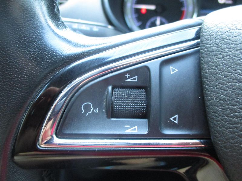 Škoda Octavia 2.0 TDi SCOUT 1.MAJ ČR - fotka 24 z 46