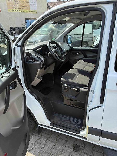 Ford Tourneo Custom (2015) Titanium L1-H1, KLIMA +TZ - fotka 9 z 15
