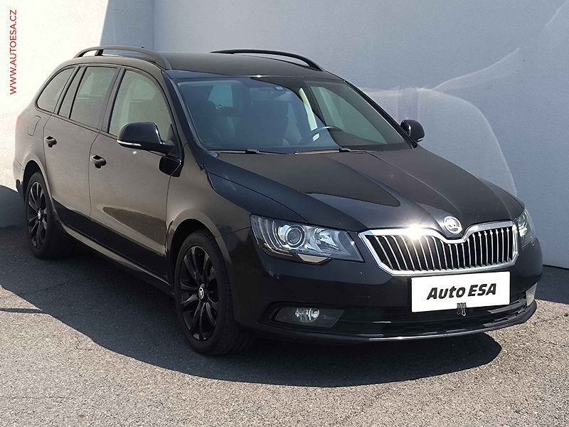 Škoda Superb (2013) 2.0 TDi 4x4, ČR, Bixen, navi - fotografie inzerátu
