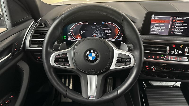 BMW X3 20d AUT xDrive M-sport - fotka 9 z 26