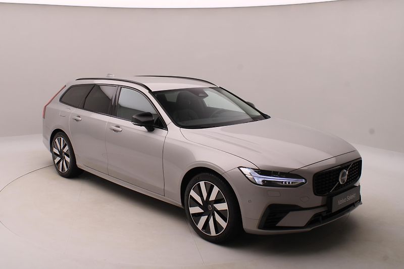 Volvo V90 T6 AWD RECHARGE DARK PLUS - fotka 17 z 58