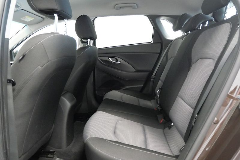 Hyundai i30 - fotka 21 z 22