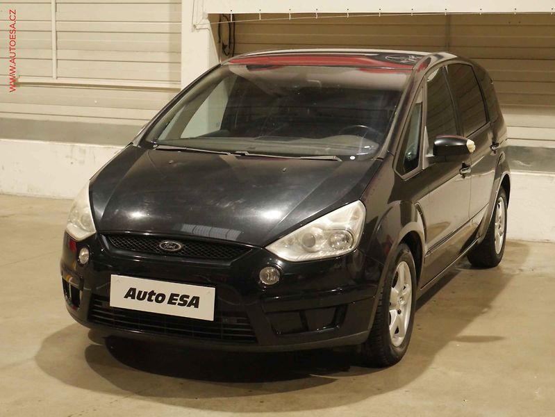 Ford S-MAX (2009) 2.2.TDCi, xenon, autoAC - fotka 3 z 20