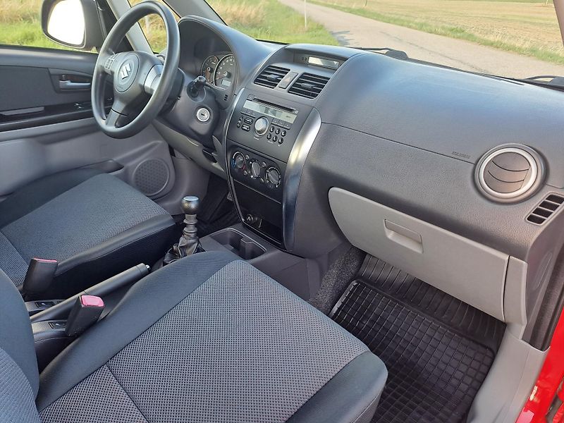 Suzuki SX4 (2008) 1.9 DDiS 2xKOLA, PĚKNÝ STAV - fotka 12 z 33