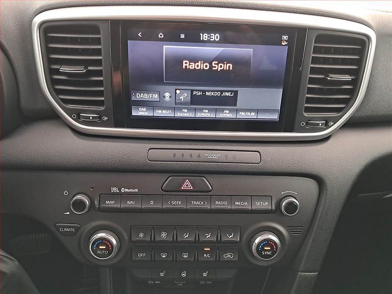 Kia Sportage (2021) 1.6 CRDi MHEV - fotka 12 z 18