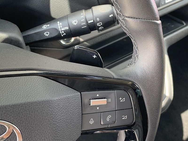 Toyota ProAce Verso L2 VIP WEBASTO 2.0 D-4D AT8 - fotka 19 z 32