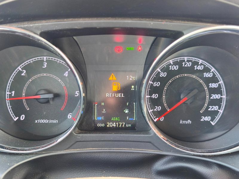 Mitsubishi ASX (2016) Invite, 4x4, 84kw, ČR, tažné, - fotka 15 z 23