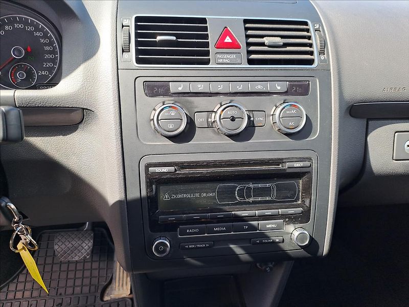 Volkswagen Touran 1,4 TSI CNG DSG - fotka 12 z 15