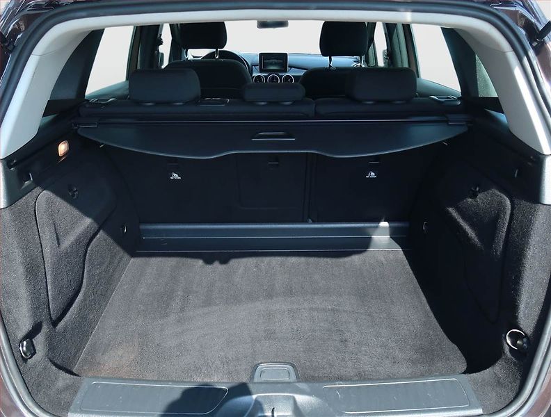 Mercedes-Benz Třídy B (2015) B 180 CDI, Automat, Navi - fotka 14 z 19