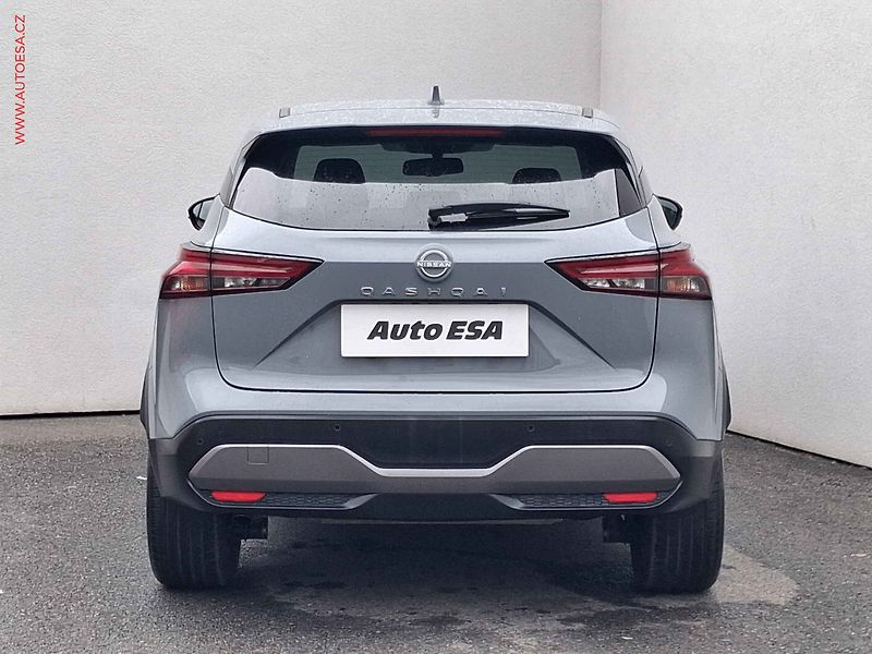 Nissan Qashqai (2024) 1.3 DIG-T, 2.maj,ČR, N - fotka 5 z 19