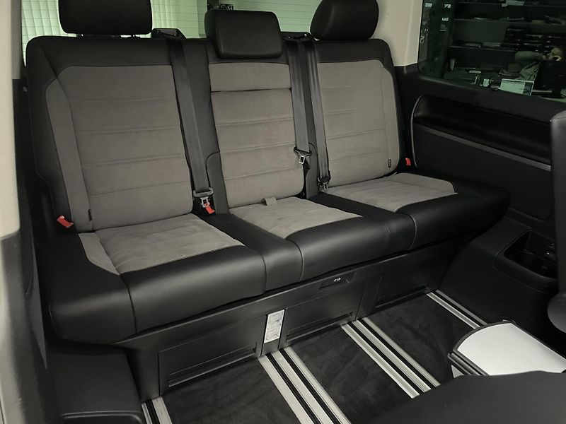 Volkswagen Multivan 2.0TDi 4x4 DSG ČR 1.MAJ TOP ! - fotka 19 z 40