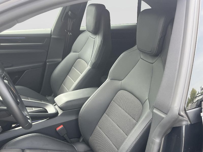 Porsche Macan 4s - fotka 16 z 26