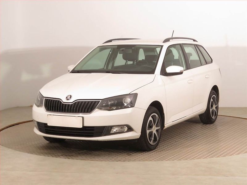 Škoda Fabia (2015) Ambition 1.4 TDI, Serv.kniha - fotka 2 z 14