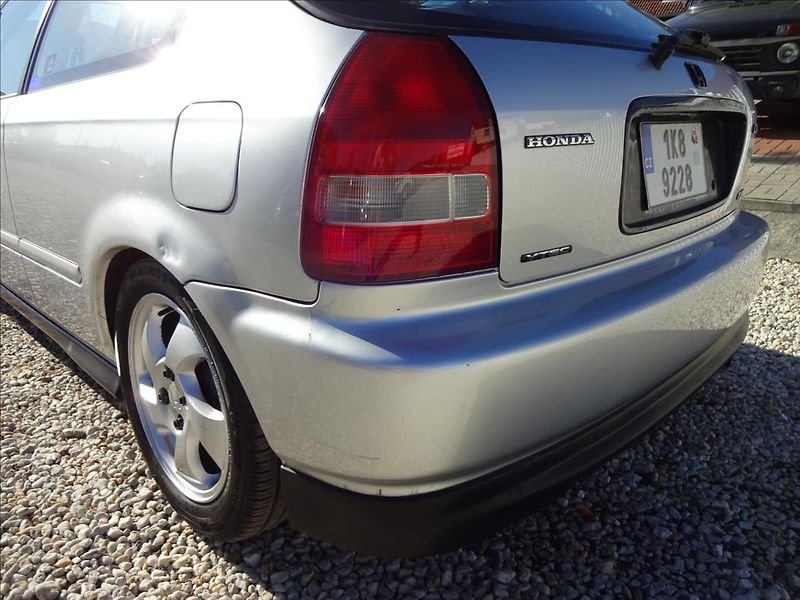 Honda Civic 1,6VTI 118kW - fotka 14 z 51